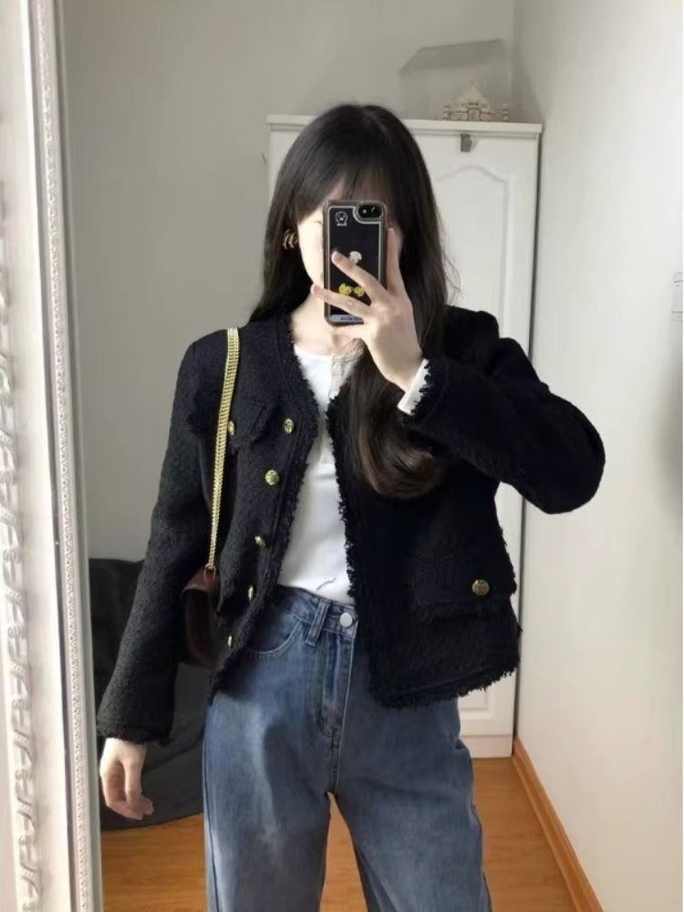 Winter Clothing Pictures - Осенне-зимняя черная женская куртка с изысканным