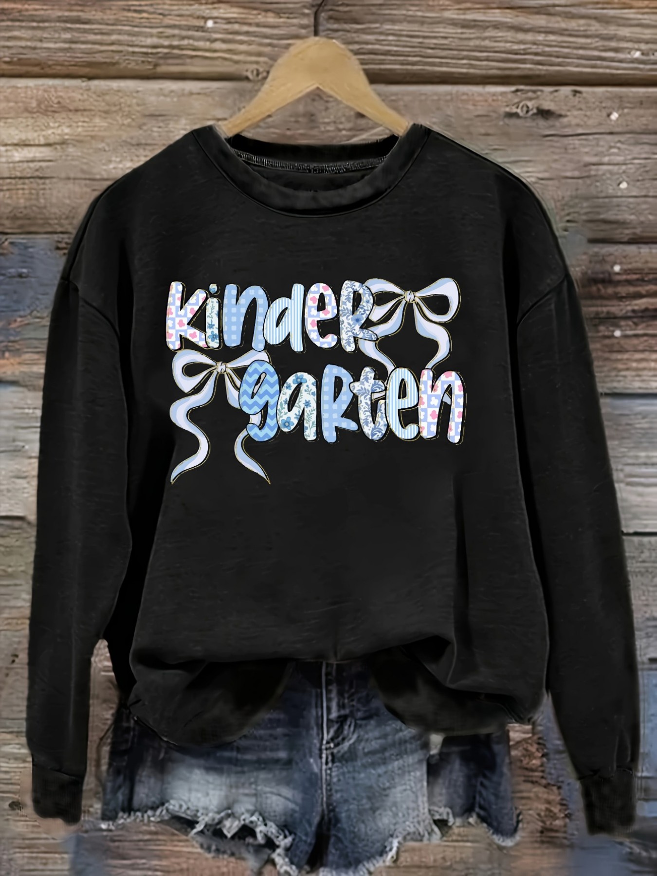 Winter Clothing Kindergarten - Женская повседневная футболка с длинным рукавом